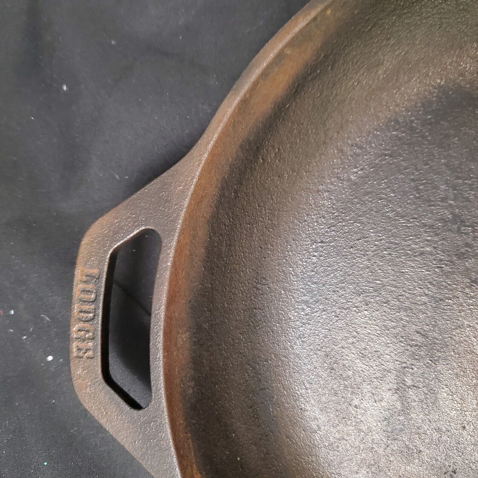 Lodge reg; 12 Cast Iron Deep Skillet - Cracker Barrel