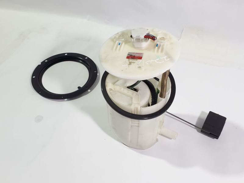 Tank Mounted Fuel Pump PN7702050070 OEM 2007 2017 Lexus LS460 Fuel
