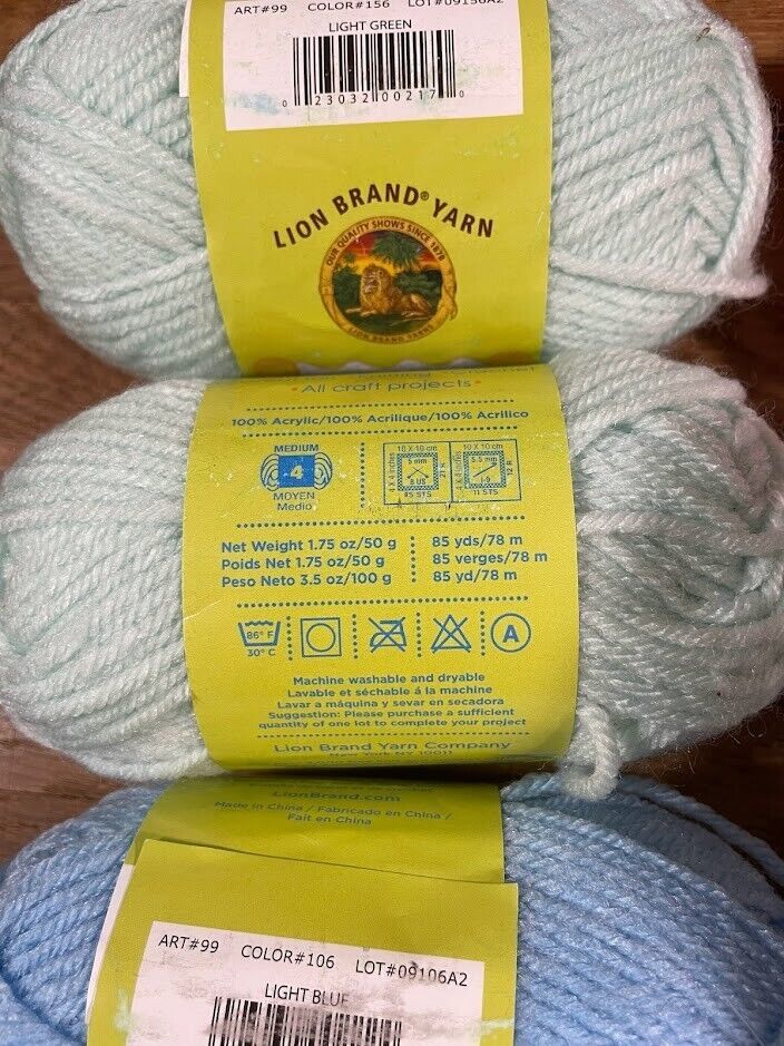 Lion Brand Yarn Skein Fancy Fur Fun Kernels of Color Knit Scarf
