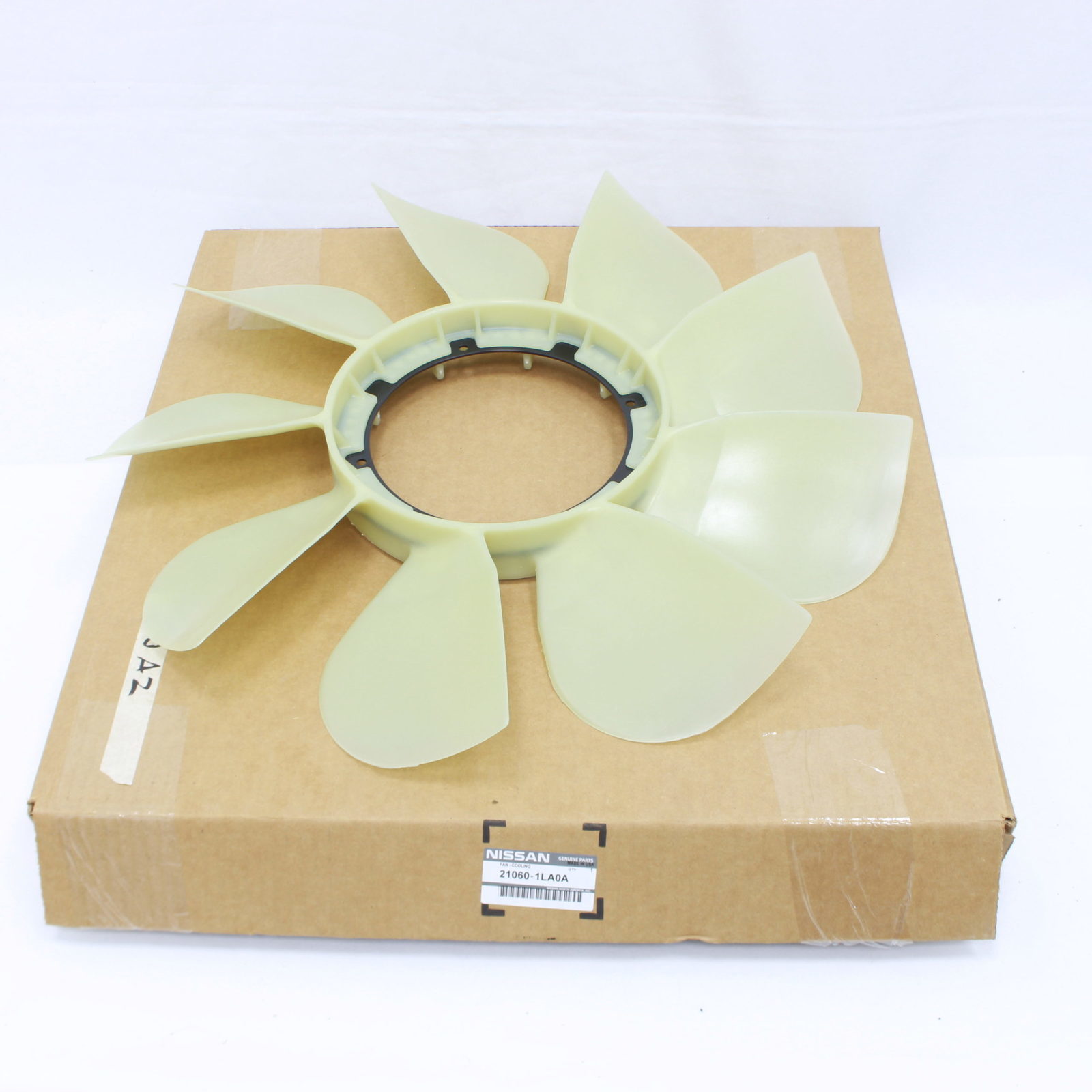 Nissan Armada Infiniti QX56 QX80 Engine Clutch Shroud Cooling Fan 21060