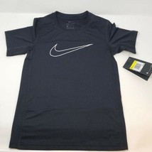 NIKE Boys' Short-Sleeve Training Shirt Size M - $29.03