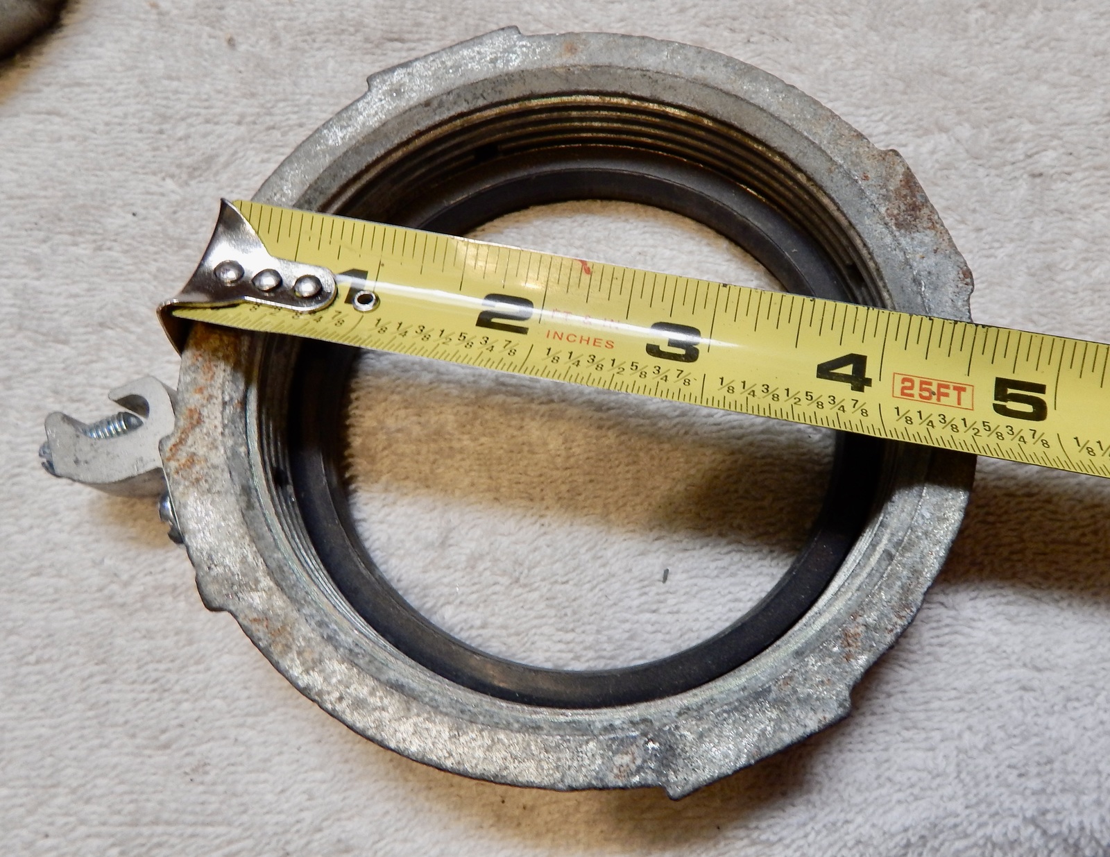 3 1/2” Insulated Metallic Grounding Bushing Conduit Locknut Ground NOS USA 255F Conduit Fittings