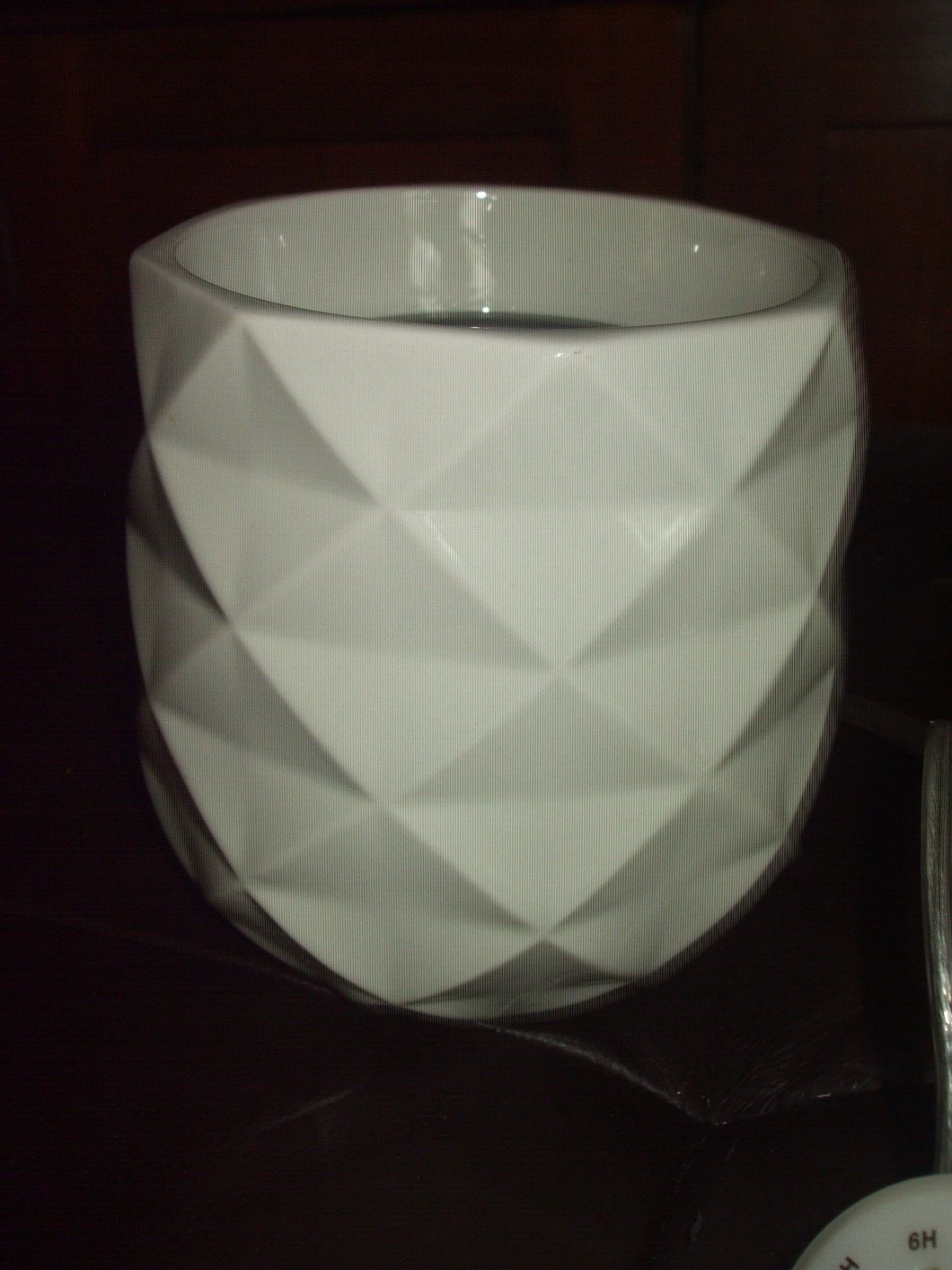 Primary image for Yankee Candle White Ceramic Beveled Diamond Electric Wax Warmer #SPW-132