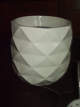Yankee Candle White Ceramic Beveled Diamond Electric Wax Warmer #SPW-132 - $27.71