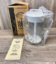 Pampered Chef, Kitchen, Pampered Chef 2 Quart Quickstir Pitcher Old Style  Checkered Design Nice