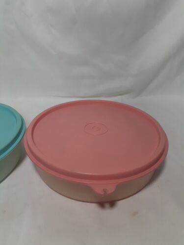 Tupperware Servalier Bowl Set in Yellow Orange and Avocado with Press and  Seal Starburst Lids Stackable Storage