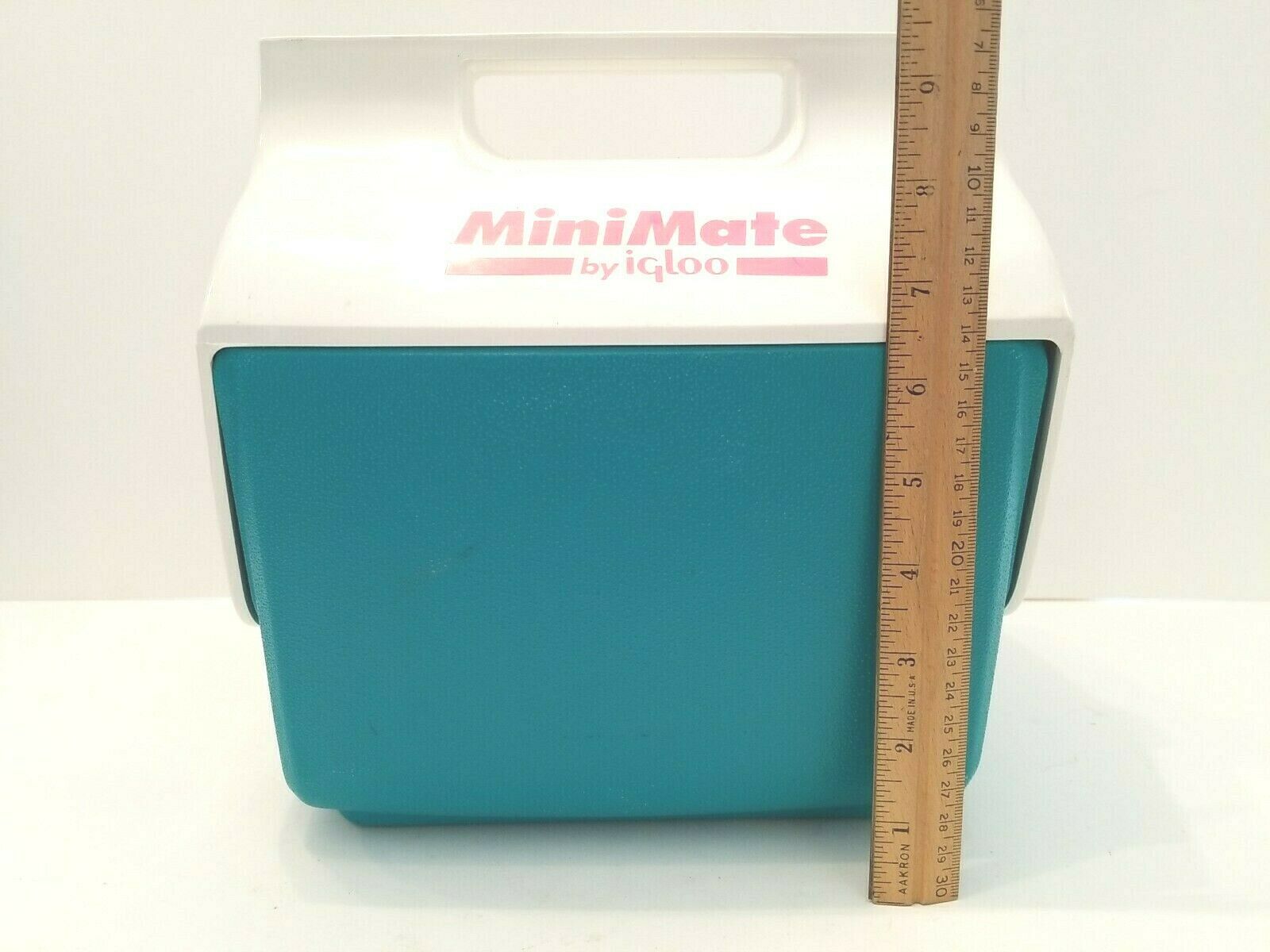 Vintage FUN Mini Mate Personal Cooler Lunch Box Igloo Red White
