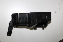 2000-2005 TOYOTA CELICA GT GT-S ENGINE ROOM FUSE RELAY CASE LOWER PORTION 2445 image 8