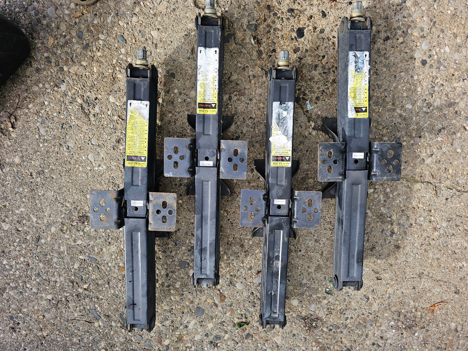 23MM71 Set Of 4 Rv Jacks, SJ2500, Good and 50 similar items
