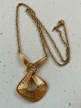 Vintage Goldtone Twist Chain w Trifari Marked Twist Open Loop Pendant Ne... - $16.69