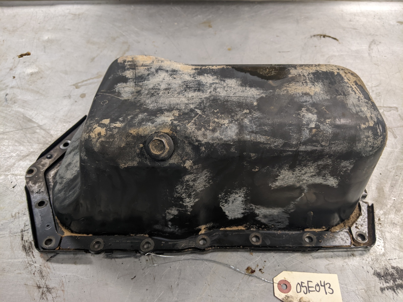 Engine Oil Pan From 1999 Pontiac Bonneville 3.8 Oil Pans