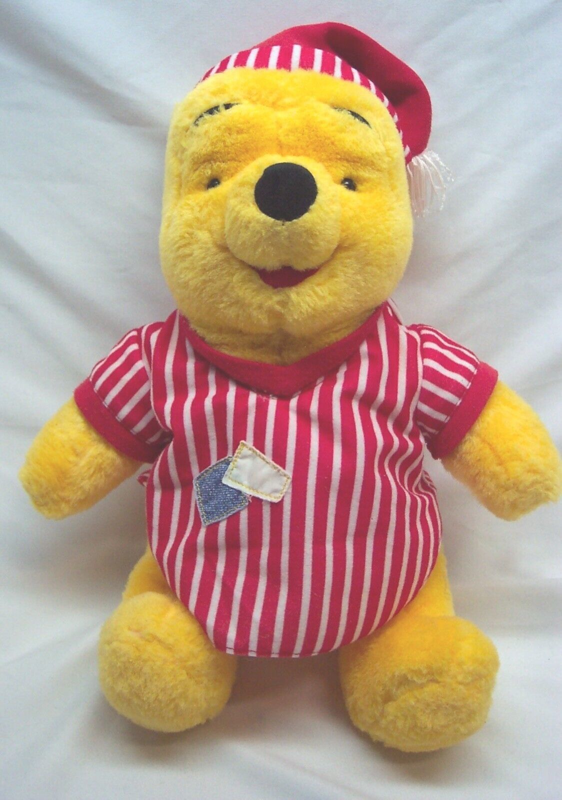 Mattel WINNIE THE POOH BEAR IN NIGHTGOWN PJS 15