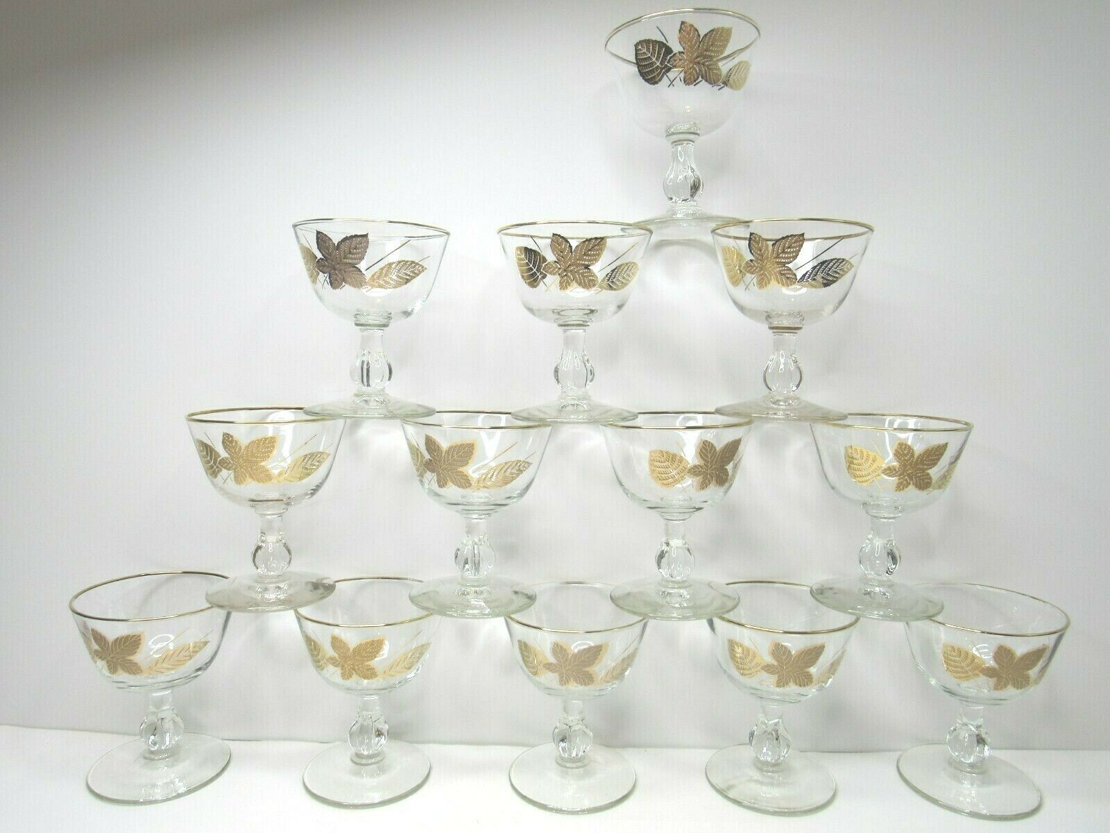 Mid Century Libbey Santa Drinking Glasses- Set of 12