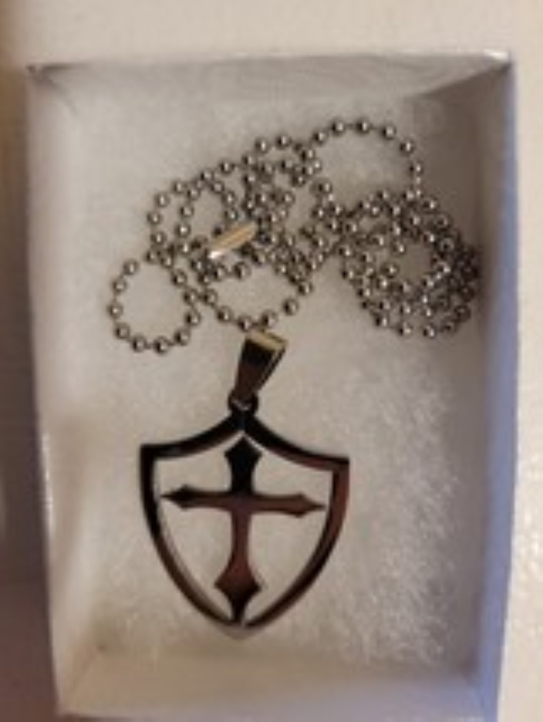 Shield of the knights templar necklace 1  large 