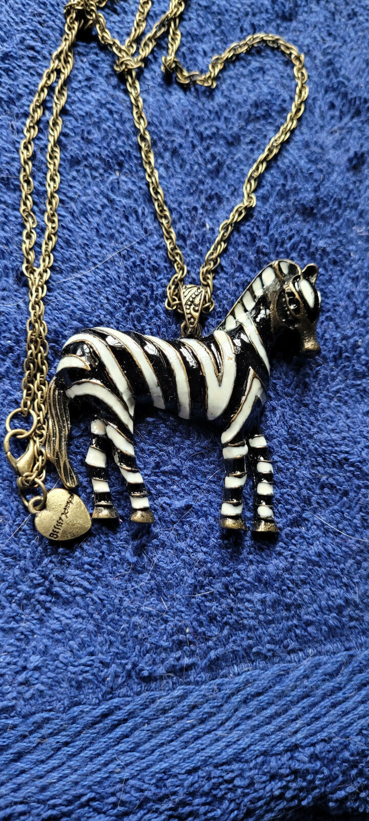 Betsey johnson deals zebra necklace