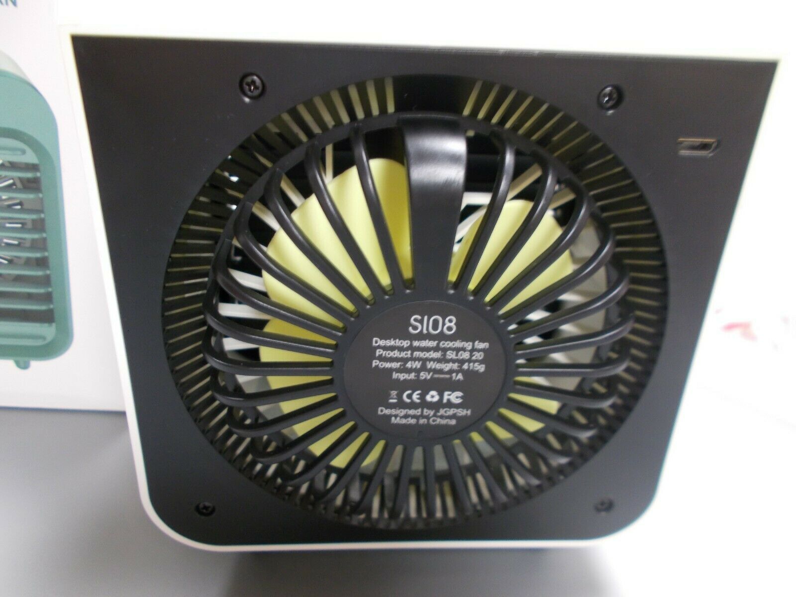 Desktop White Water Cooling Fan Model Number S108 Portable Fans