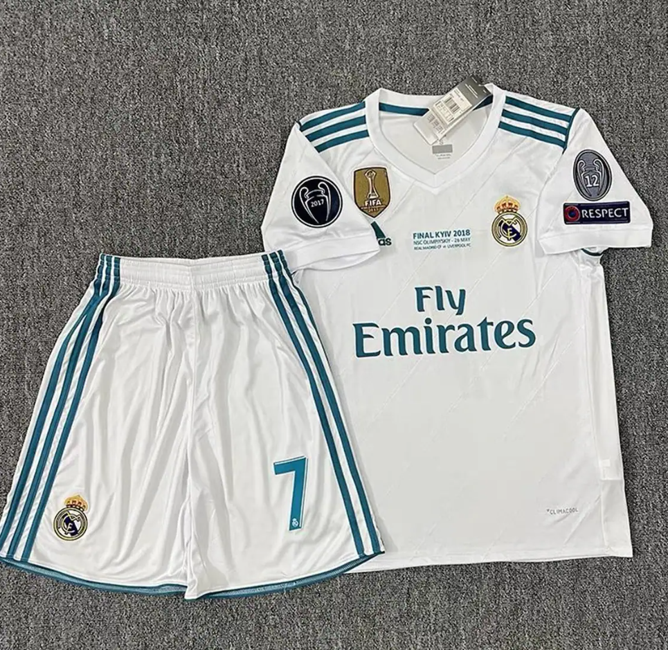 Set Di Maglia E Pantaloncino Uefa Real Madrid 17 18 Maglia Da Casa 7