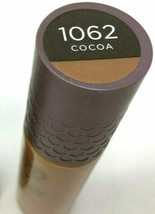 BURT&#39;S BEES Goodness Glows Liquid Makeup Foundation 1062 - Cocoa - FREE ... - $7.55