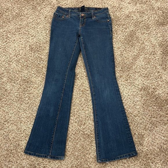 seven 7 jeans logo stitch pocket flare leg size 24