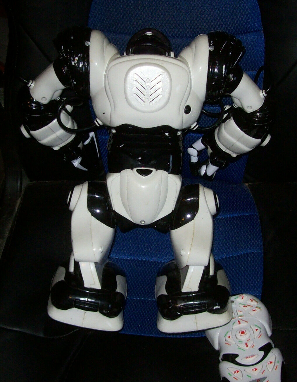 Rare Wow wee Mr. Personality Robot and Remote Control Tested Works Great!