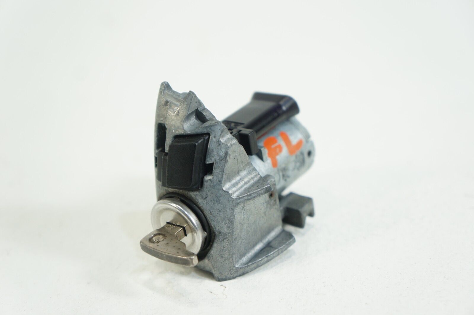 062011 mercedes gl450 ml350 front left door handle lost cut key lock