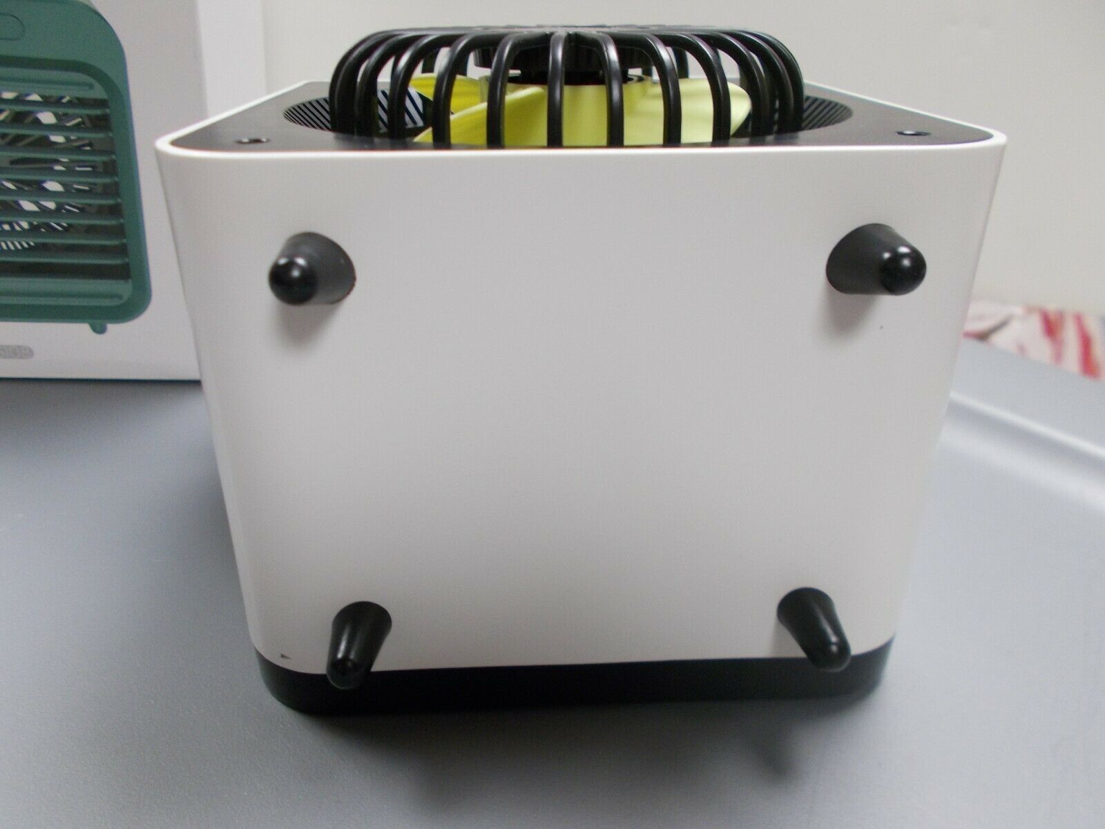 Desktop White Water Cooling Fan Model Number S108 Portable Fans