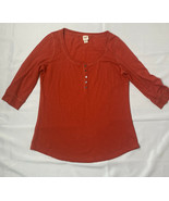 Mossimo Women&#39;s Large Red 3/4 Sleeve button neck T Shirt - $9.57