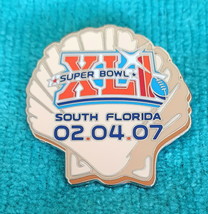 SUPER BOWL XXXVIII (38) - CBS SPORTS NETWORK TV - LOGO - NFL LAPEL PIN -  RARE!!!