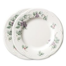Pfaltzgraff Grapevine Luncheon Plates, Set of 2 - $35.51