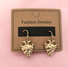Women's  Fashion Jewelry Gold Tone Drop/Dangle  Earrings hook Closure - $7.00