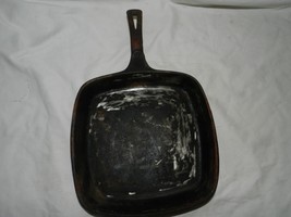 Vintage Cast Iron Unmarked Wagner Made in USA Square Skillet 