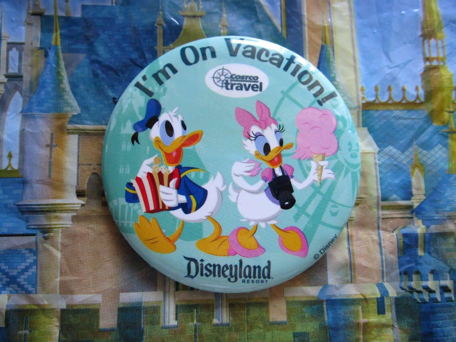 Primary image for Disneyland Donald and Daisy I'm On Vacation Pin Button Costco Travel Exclusive