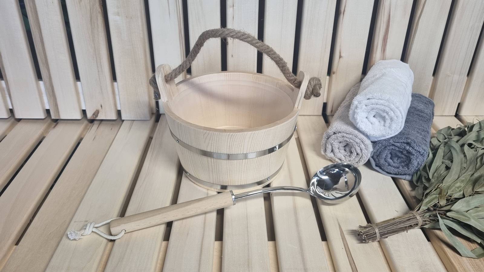 Elevate Your Sauna Sanctuary with our Rustic 4Liter Wooden Bucket Set
