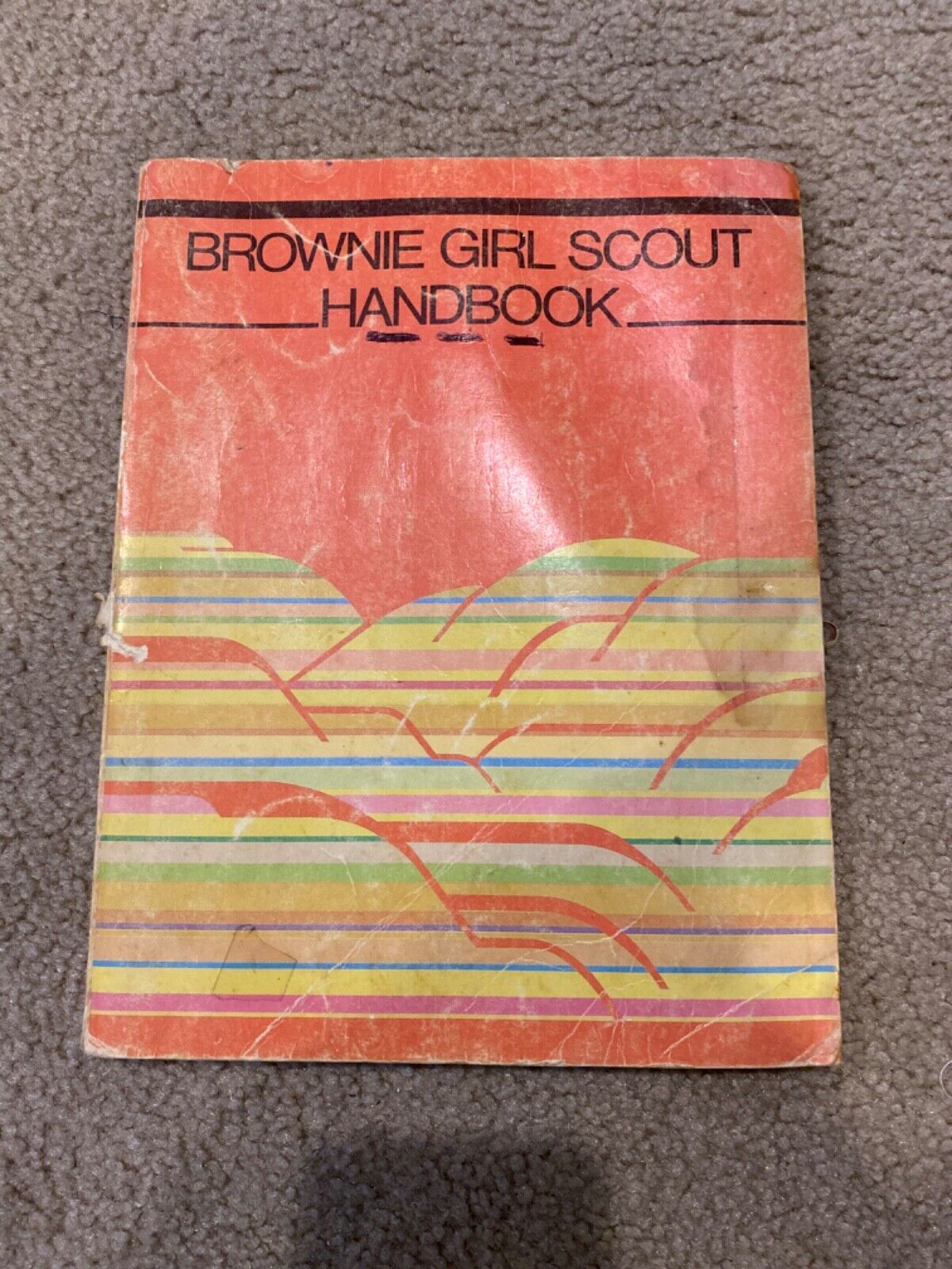 Brownie Girl Scout Handbook 1986 Vintage Books & Manuals