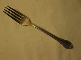Rogers Bros. 1847 Remembrance Pattern Silver Plated 7.5" Table Fork #2 - $7.00