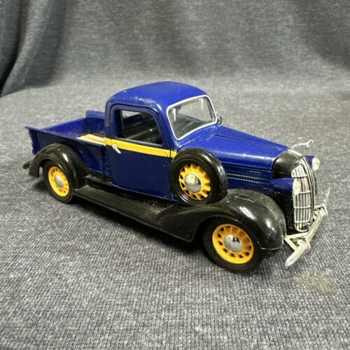 ARKO National Motor Museum Mint 1936 Dodge Pickup Truck 1/32 Blue ...