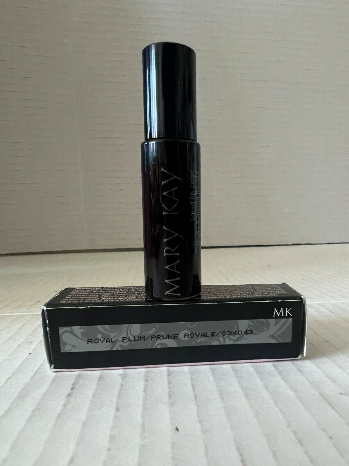Mary Kay Liquid Lip Color royal plum New in box - $14.84
