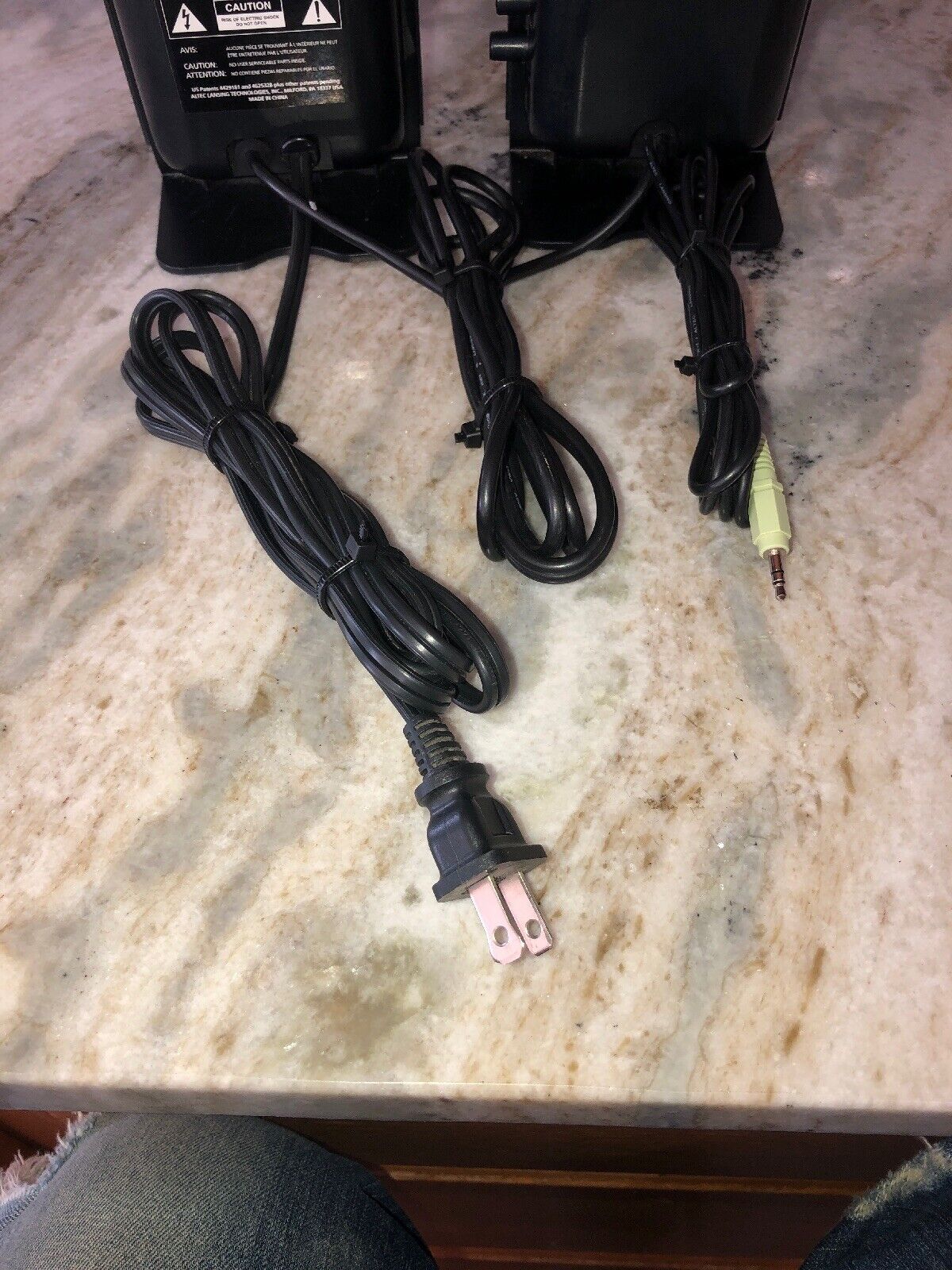 Altec Lansing Powered Computer Audio System Model VS2120 2 Speaker Set Tested Computer Speakers