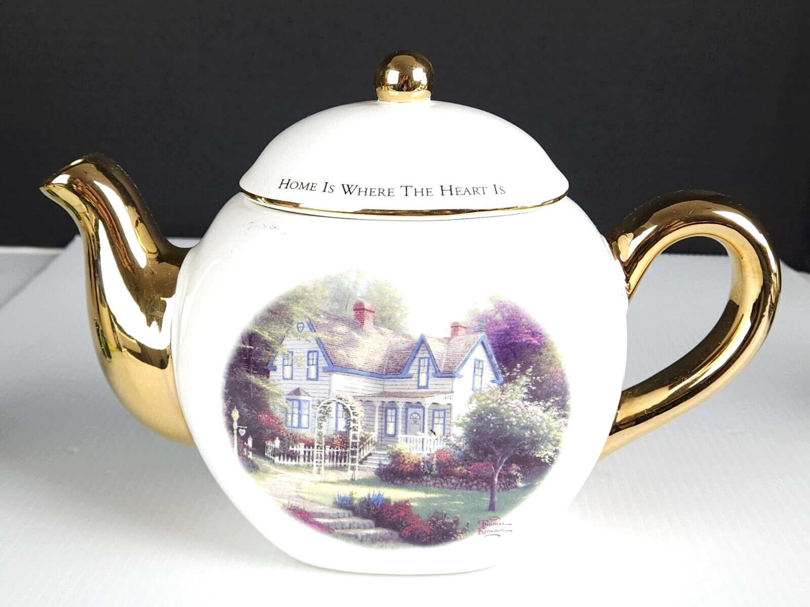 Thomas Kinkade Home Is Where The Heart Is II Tea Pot With Gold Trim     57 