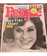 February 15, 2017 People Magazine Mary Tyler Moore Duggar Daughters - $2.50