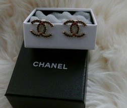 Rare! Vintage Chanel Paris France Holographic Logo Camellia Earrings 1997 Spring