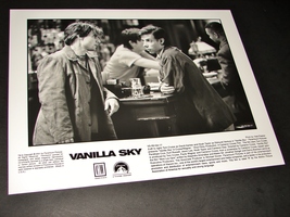 2001 Cameron Crowe Movie VANILLA SKY 8x10 Press Photo Tom Cruise Noah Ta... - $9.95