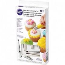 Wilton 12 pc Cupcake Decorating Set Tips 1M 4B 2A 2D tips 8 disposable bags - $9.89