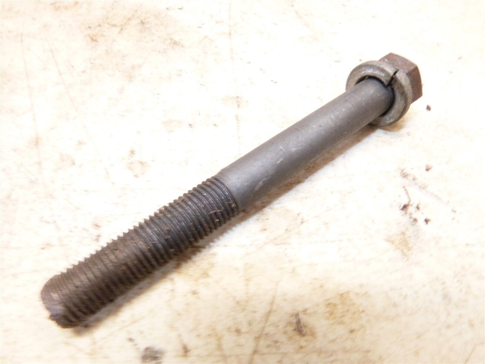 Sears Craftsman LT2000 Mower Briggs Stratton 31P677 19.5hp Engine Pulley Bolt Lawn Mower Parts