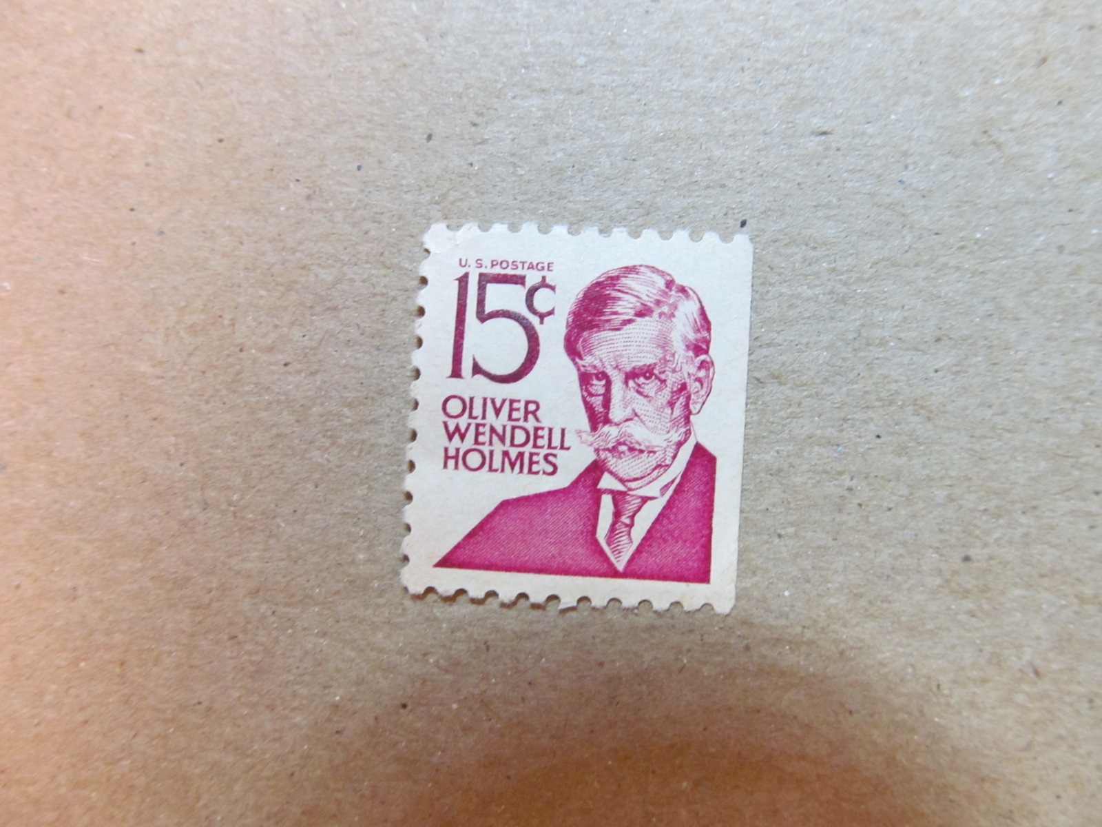 US 15 CENT OLIVER WENDELL HOLMES SINGLE STAMP SCOTT 1288 - $1.25