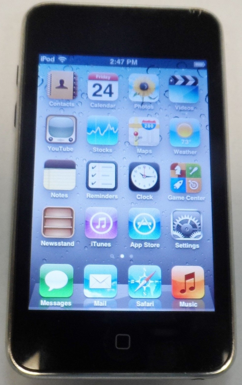 Apple ipod Touch 3rd generation 64GB and 36 similar items