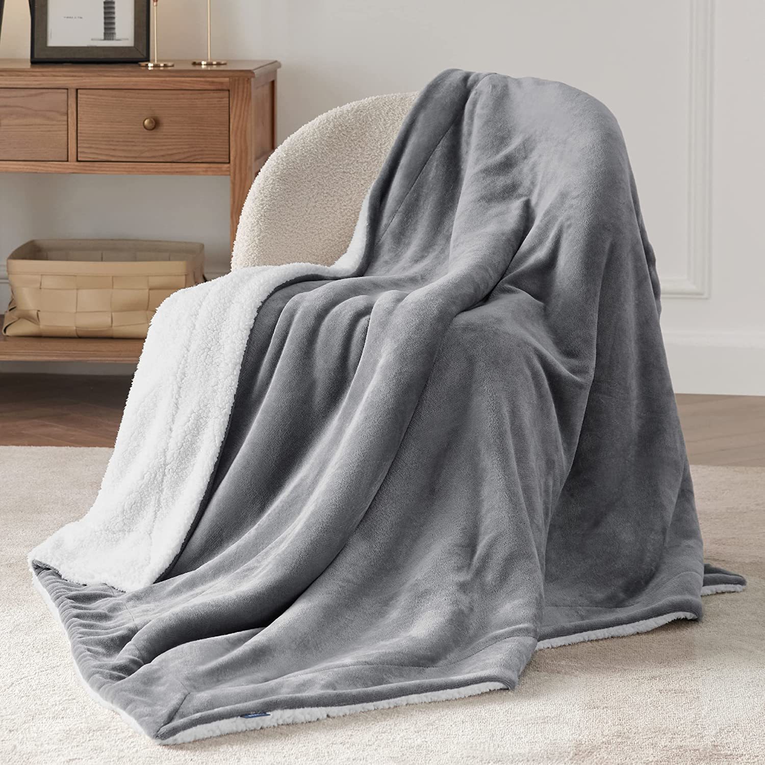 Bedsure Sherpa Fleece Throw Blanket For Couch Grey Thick Fuzzy, 50X60