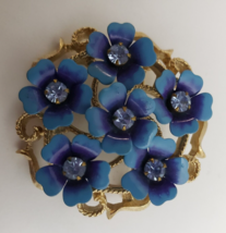 Vintage Avon Enamel Floral Brooch Pin Forget-Me-Nots Blue Rhinestones Gold Tone - $29.65