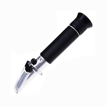  Clinical Refractometer with ATC, Tri Scale Serum Protein/Urine  Specific Gravity/Refractive Index : Pet Supplies