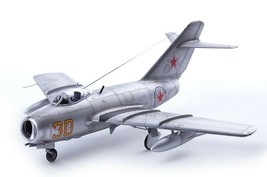 Academy 12566 1:72 MiG-15bis Korean War Air Forces Plamodel Plastic Hobby Model